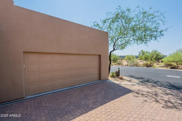 a view of a garage