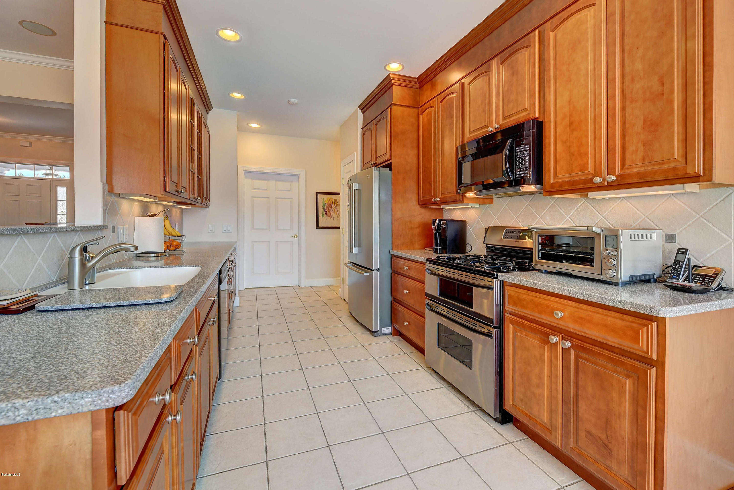 176 Red Barn Road Dalton, MA 01226 - Photo 8 of 47 8-Kitchen