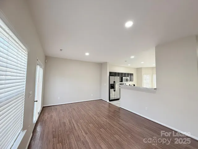 $2,100 | 11220 Suunto Lane, Cornelius, NC 28031