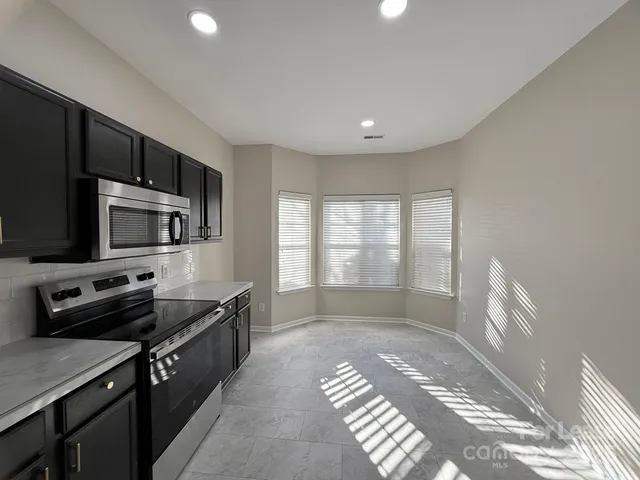 $2,100 | 11220 Suunto Lane, Cornelius, NC 28031