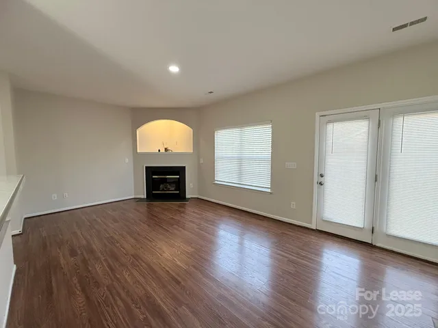 $2,100 | 11220 Suunto Lane, Cornelius, NC 28031