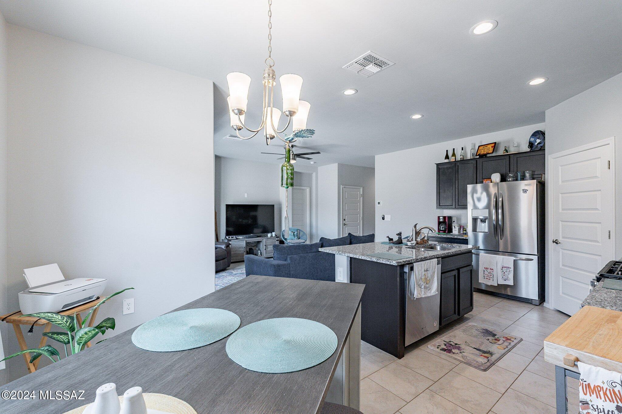 7461 West Elvado Road Tucson, AZ 85757 - Photo 10 of 25 Gallery Image 10