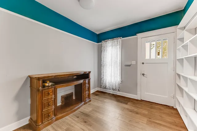 $245,000 | 800 West Park Avenue, Joliet, IL 60436