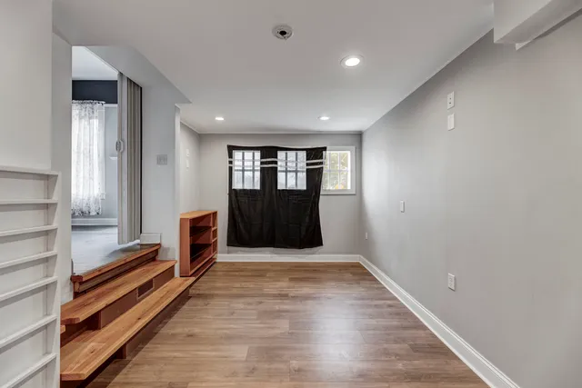 $245,000 | 800 West Park Avenue, Joliet, IL 60436