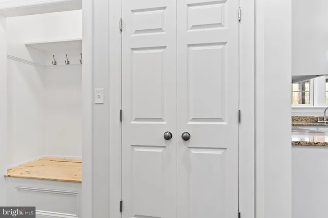 $654,900 | 19 Sandy Bottom Road, Carlisle, PA 17015