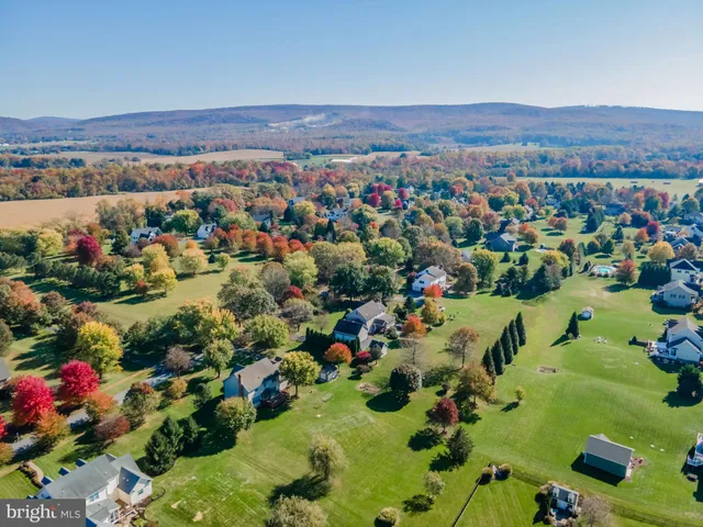 $654,900 | 19 Sandy Bottom Road, Carlisle, PA 17015