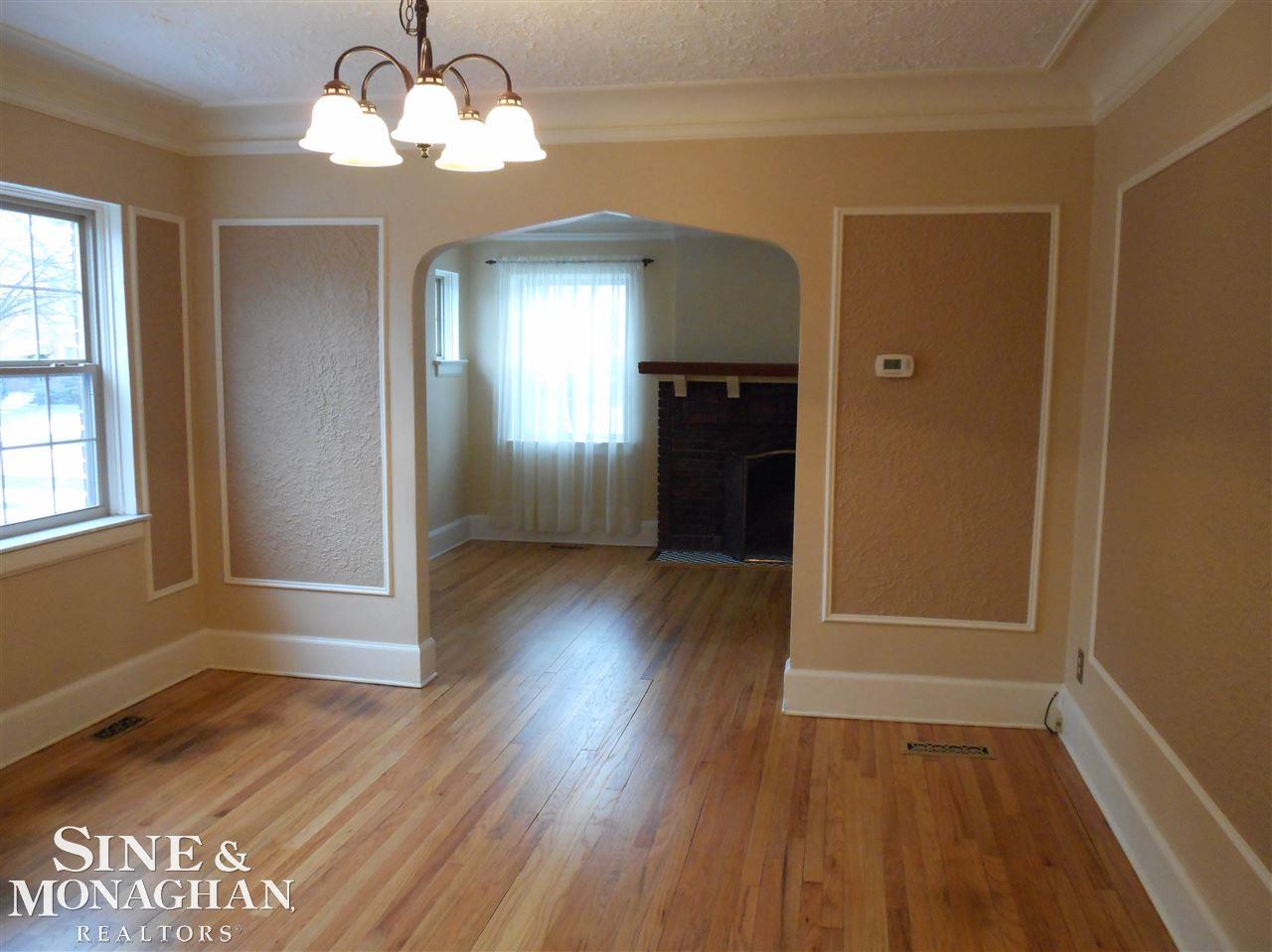 2032 Hawthorne Road Grosse Pointe Woods, MI 48236 - Photo 7 of 25