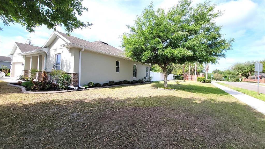 600 Sugar Ridge Drive DeLand, FL 32720 - Photo 2 of 57