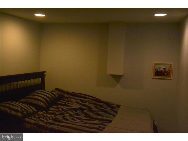 7634 Brockton Road Philadelphia, PA 19151 - Photo 7 of 10 Gallery Image 7