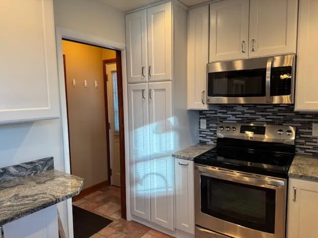 $349,900 | 3440 Mountain Drive, Brookfield, WI 53045