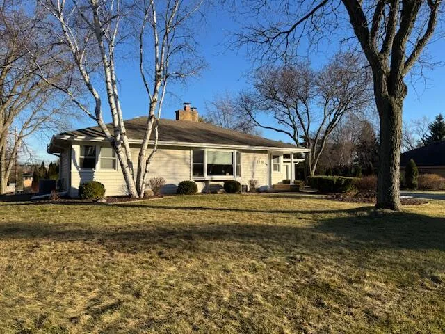 $349,900 | 3440 Mountain Drive, Brookfield, WI 53045