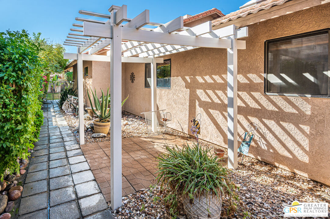 68655 Durango Road Cathedral City, CA 92234 - Photo 34 of 36 a view of an entryway door