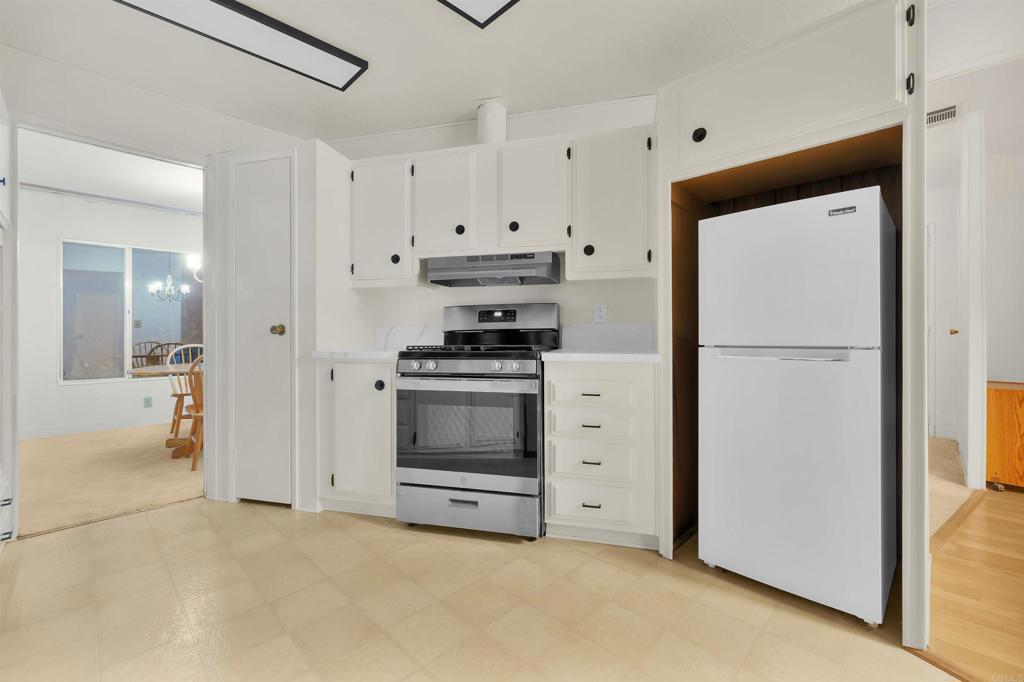 243 Havenview Lane Oceanside, CA 92056 - Photo 4 of 14