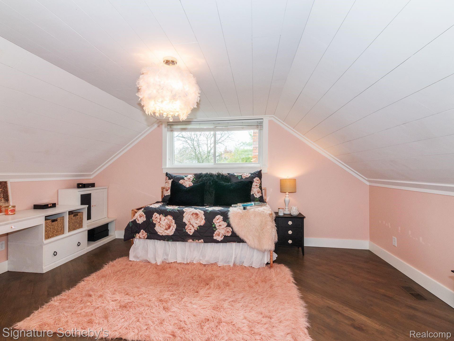 2682 Peterboro Road West Bloomfield, MI 48323 - Photo 33 of 46 33.jpg
