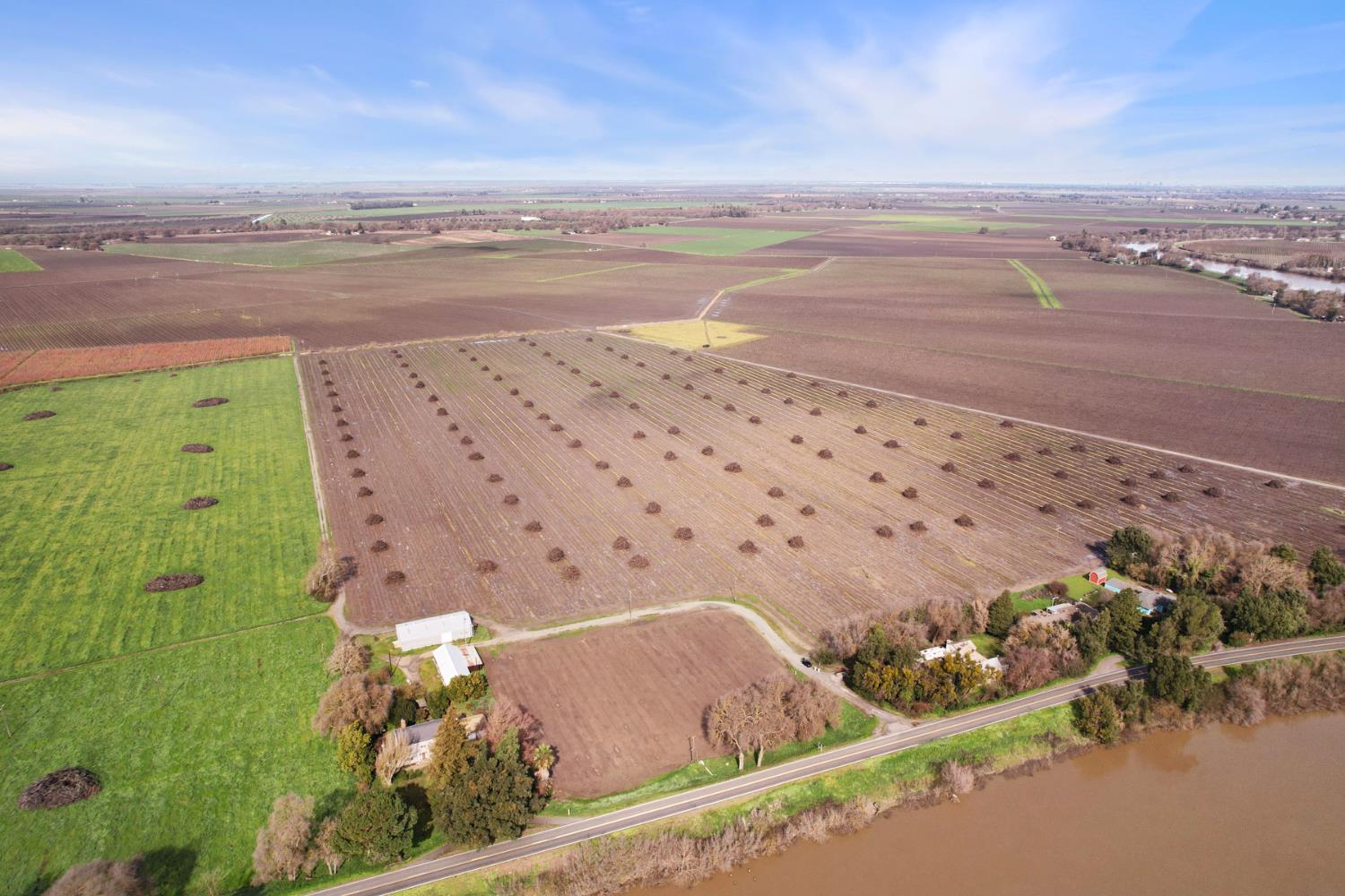 39670 South River Road Clarksburg, CA 95612 - Photo 5 of 85