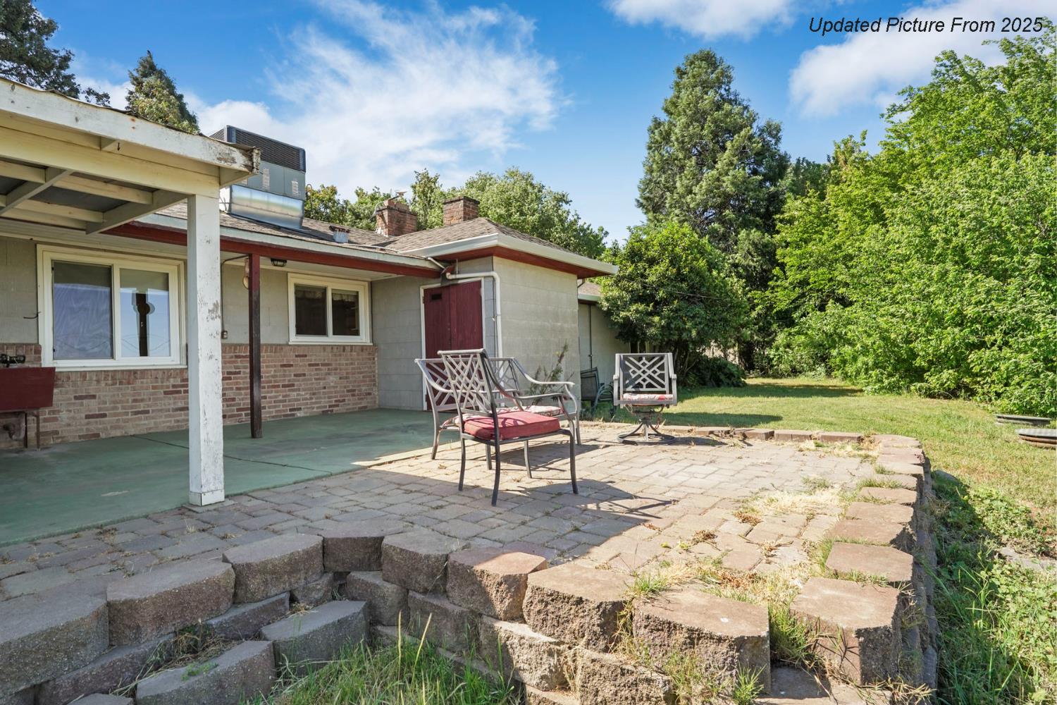39670 South River Road Clarksburg, CA 95612 - Photo 83 of 85 a view of a house with backyard and sitting area