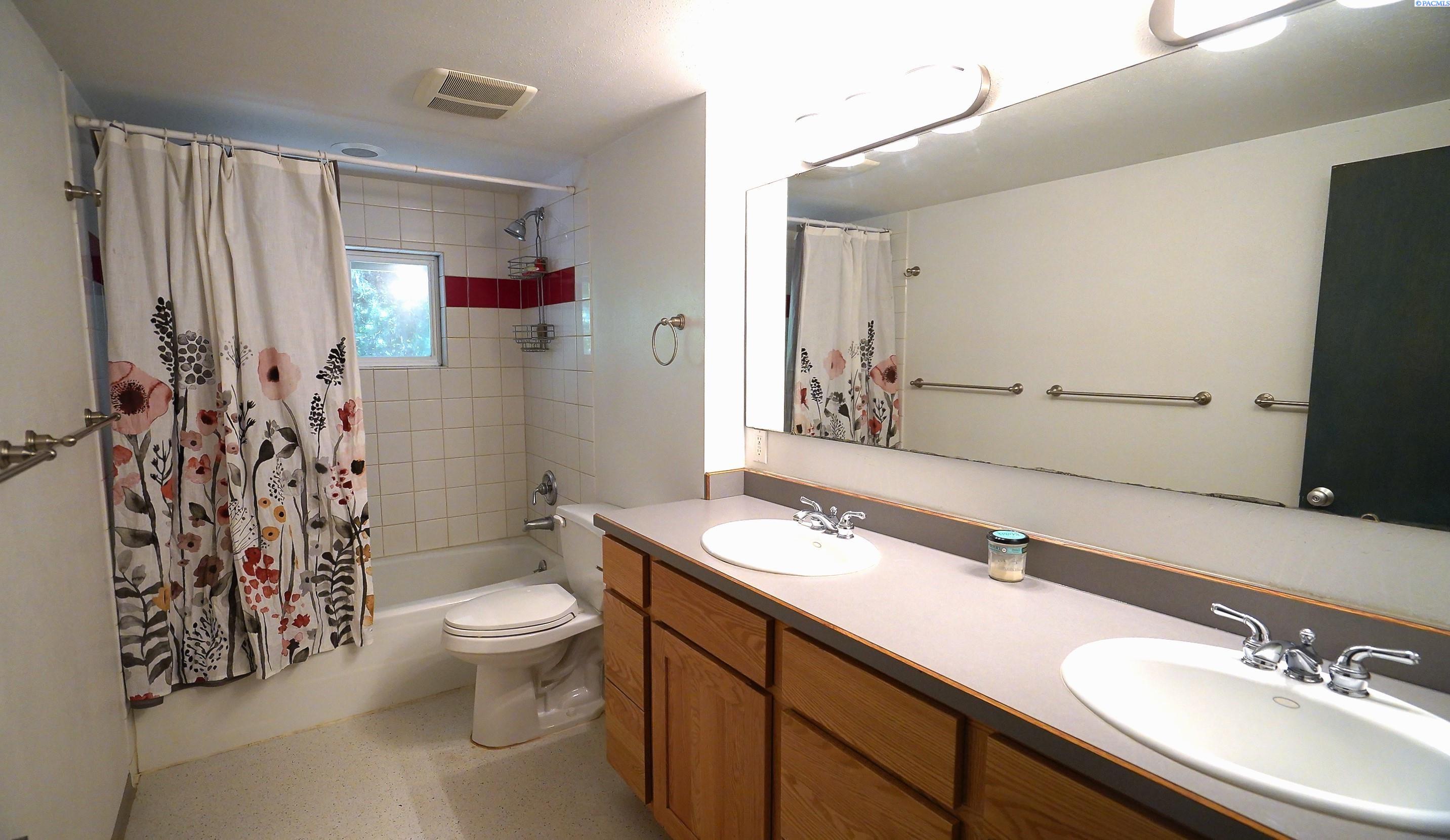 625 Southeast Side Street Pullman, WA 99163 - Photo 24 of 46 Gallery Image 24