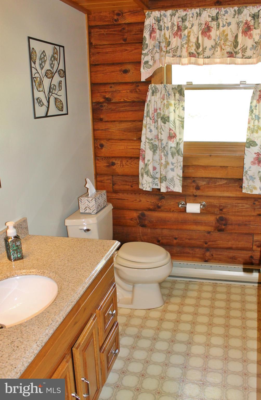 949 Oldfield Point Road Elkton, MD 21921 - Photo 17 of 28 Bath