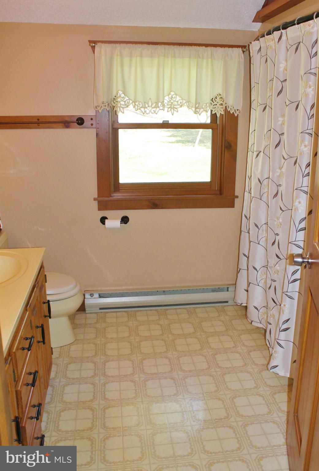 949 Oldfield Point Road Elkton, MD 21921 - Photo 22 of 28 Bath