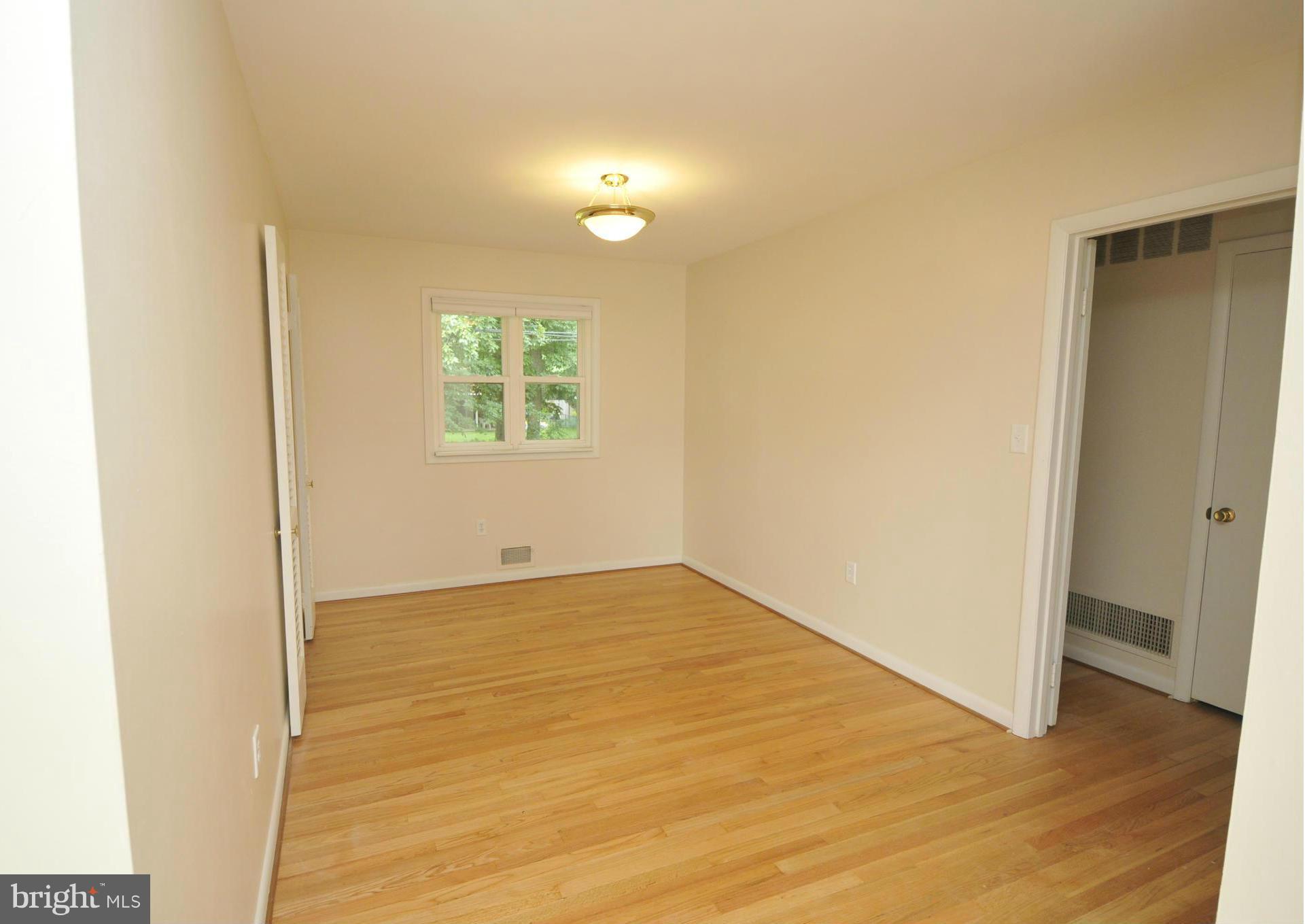 6744 Ransome Drive Baltimore, MD 21207 - Photo 6 of 25 Dining Room
