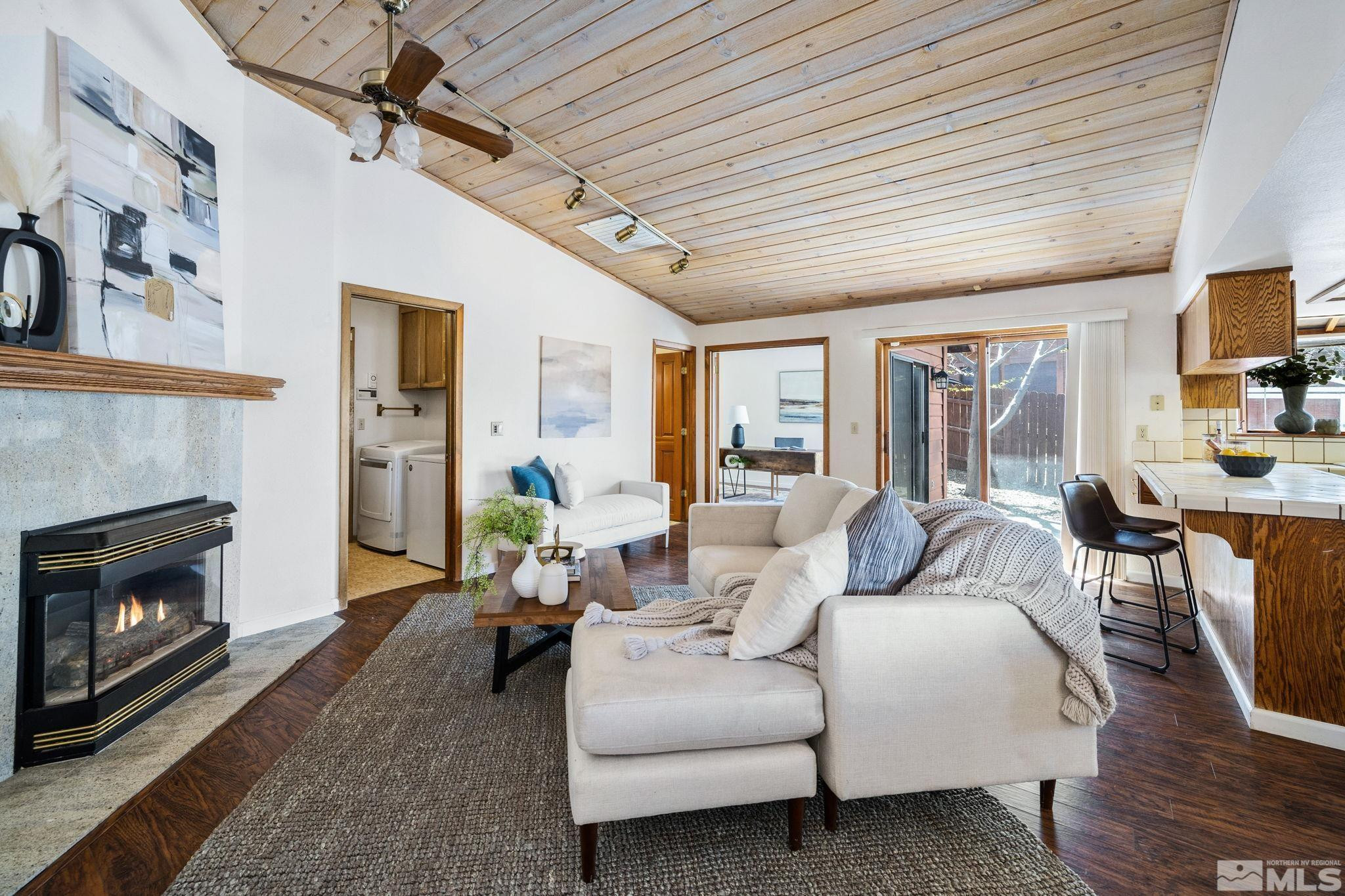 3601 Hemlock Way Reno, NV 89509 - Photo 5 of 35 Photo 5
