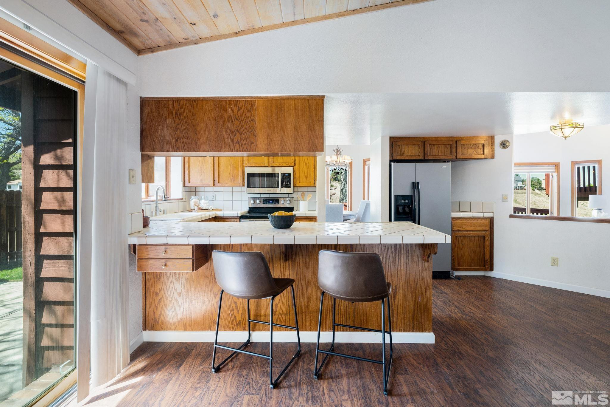 3601 Hemlock Way Reno, NV 89509 - Photo 8 of 35 Photo 8