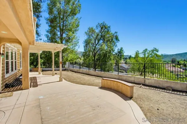 $999,000 | 2255 Golden Oak Place, Escondido, CA 92027