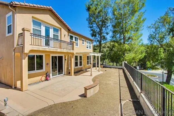 $999,000 | 2255 Golden Oak Place, Escondido, CA 92027