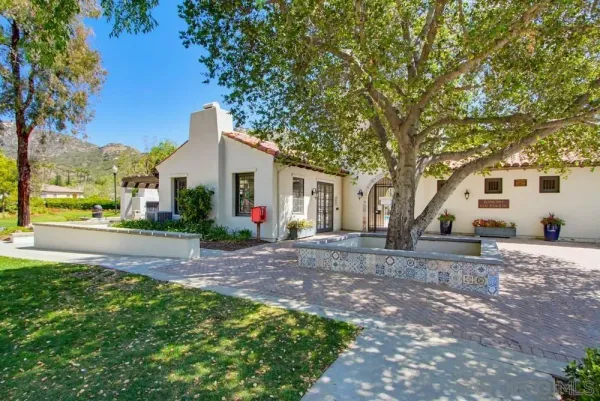 $999,000 | 2255 Golden Oak Place, Escondido, CA 92027