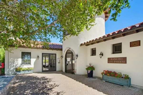 $999,000 | 2255 Golden Oak Place, Escondido, CA 92027