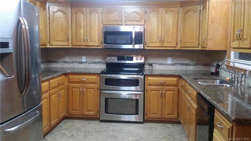 1648 Potter Road Lancaster, SC 29720 - Photo 2 of 23
