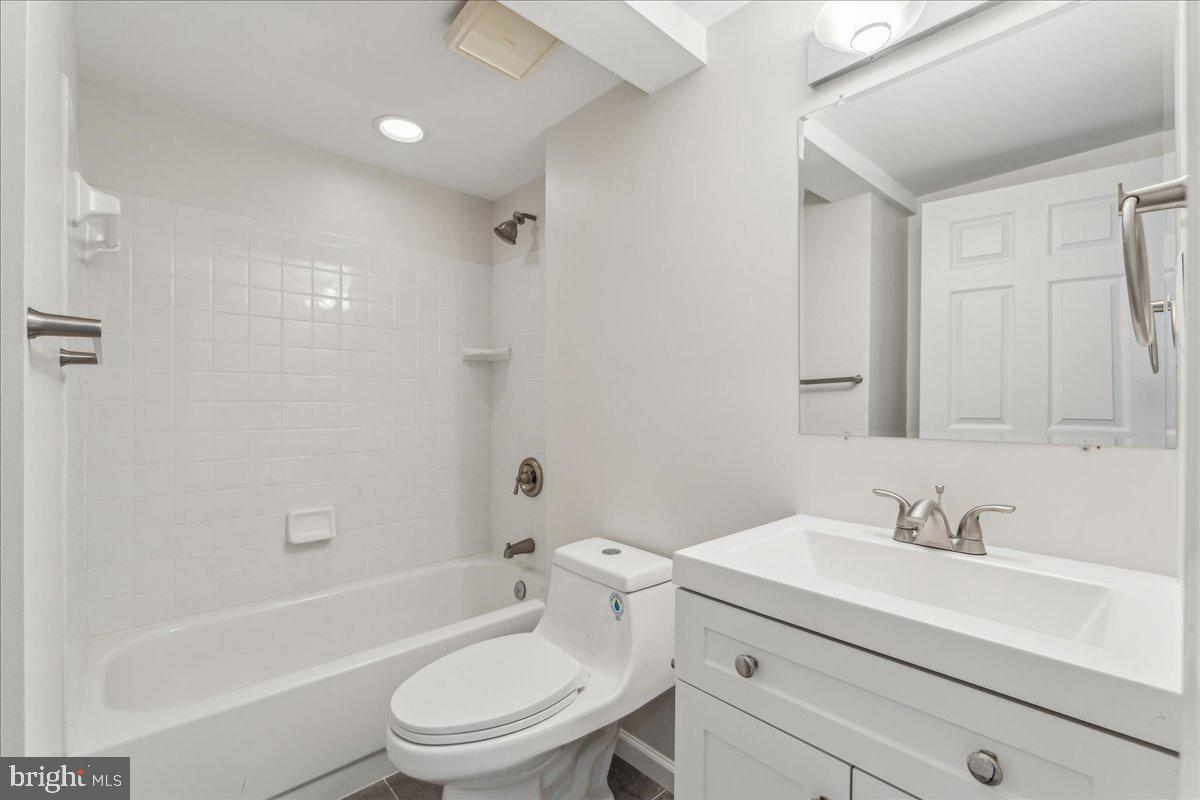 3020 Fox Mill Road Oakton, VA 22124 - Photo 40 of 65 Gallery Image 40