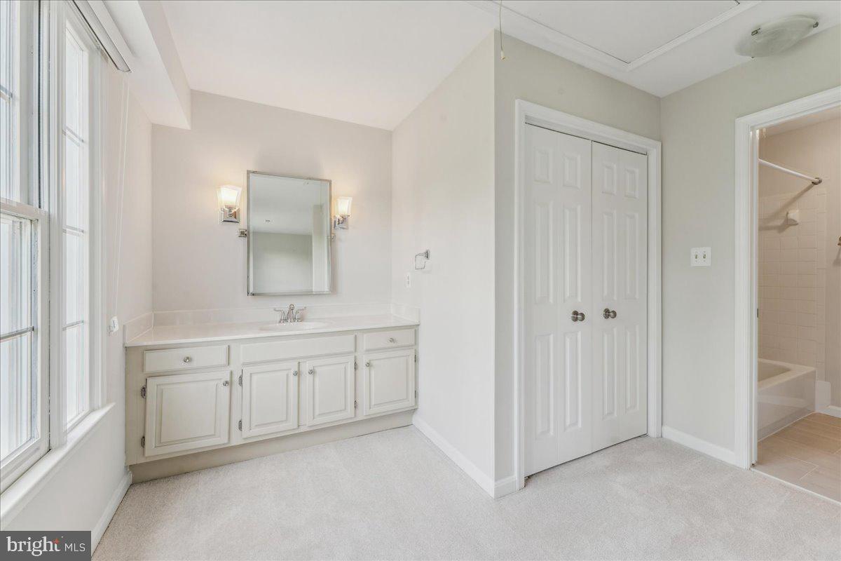 3020 Fox Mill Road Oakton, VA 22124 - Photo 43 of 65 Gallery Image 43