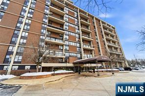 2 Horizon Road, Unit G16 Fort Lee, NJ 07024 - Photo 11 of 19
