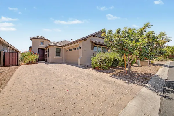 $2,100 | 19905 West Devonshire Avenue, Litchfield Park, AZ 85340