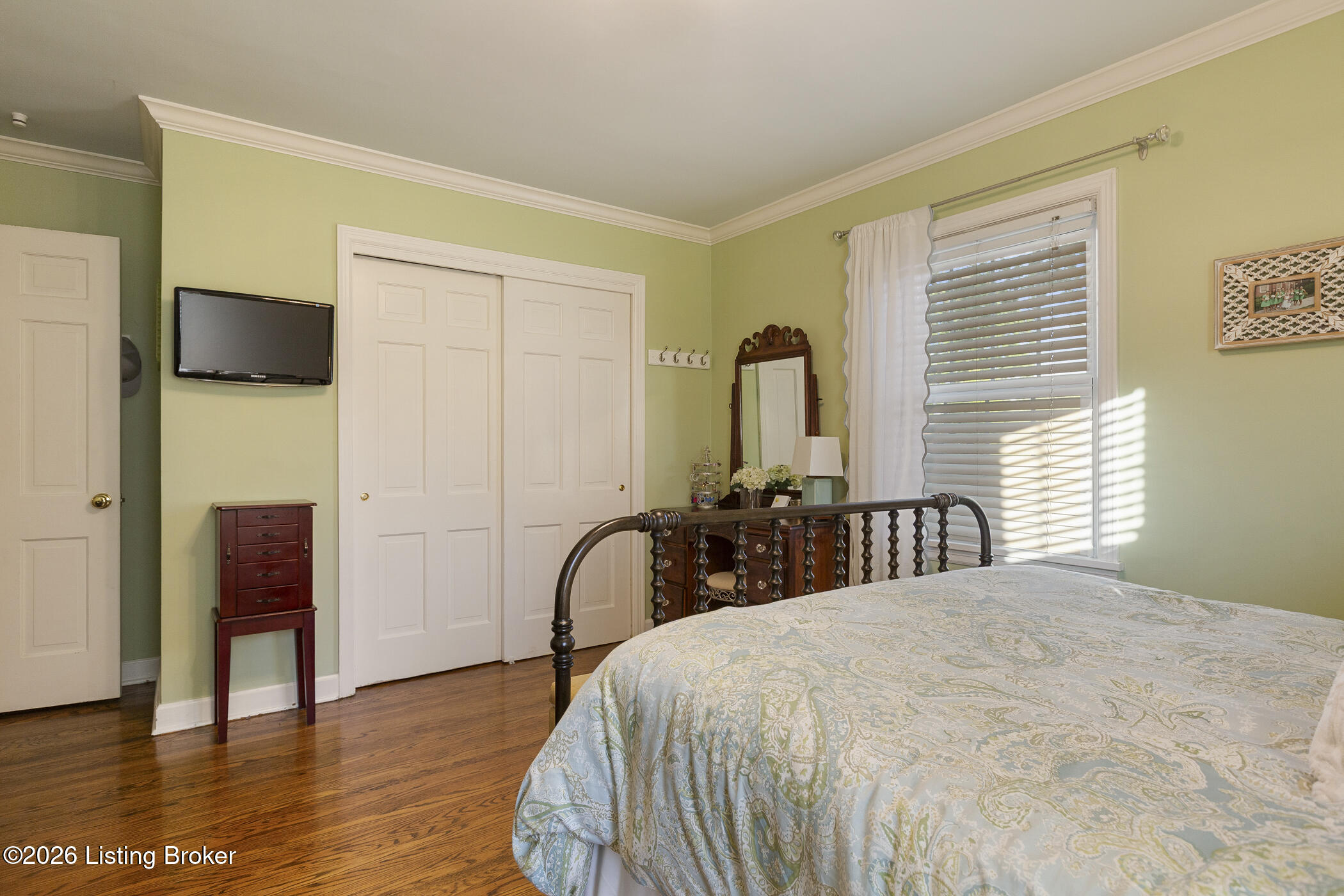 4327 Alicent Road Louisville, KY 40207 - Photo 25 of 40 33