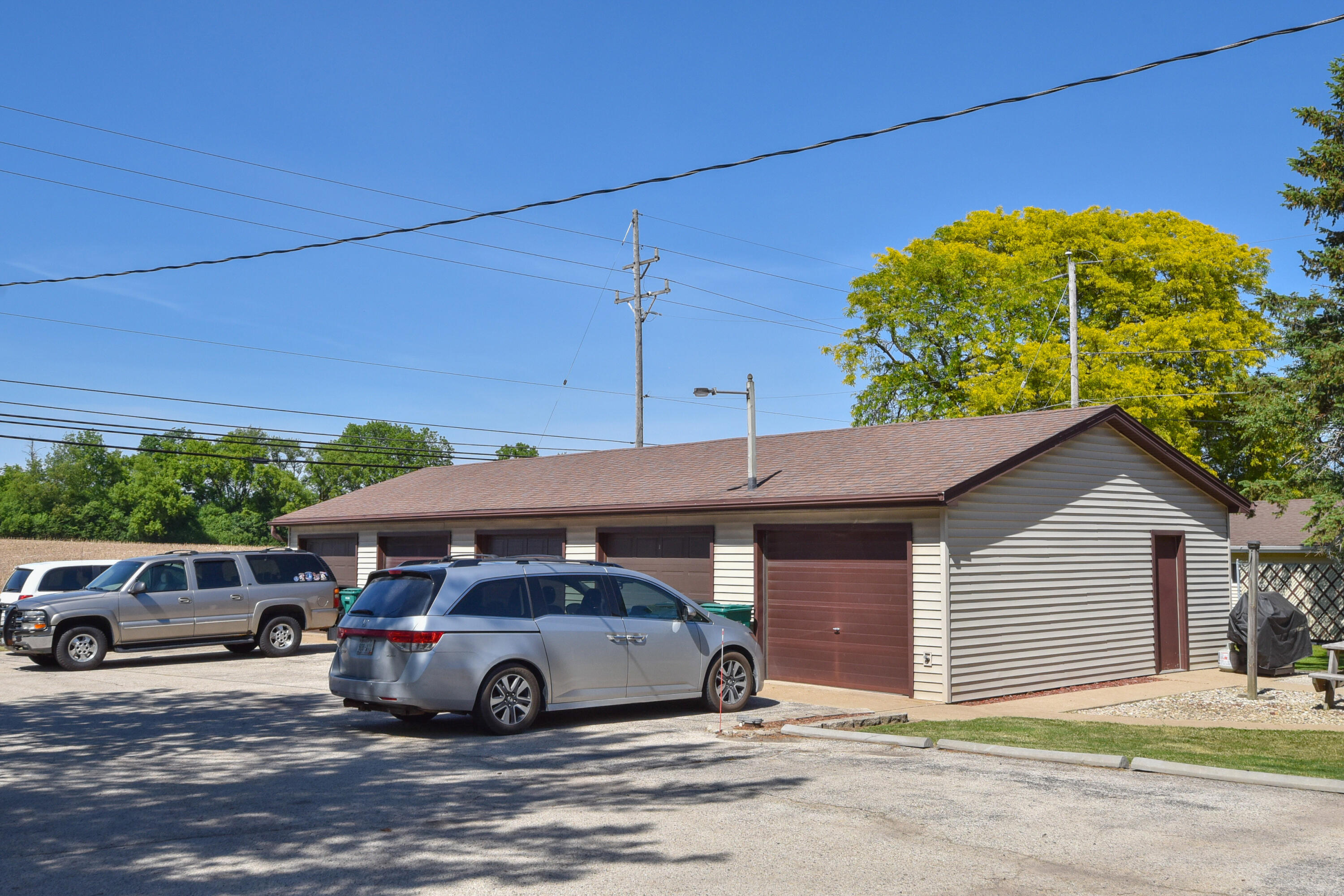 N96W20275 County Line Road Menomonee Falls, WI 53051 - Photo 7 of 53 DSC_9209-2