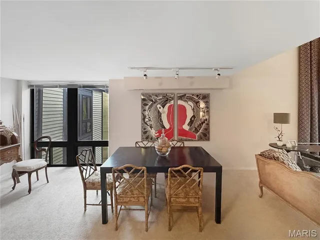 $130,000 | 1523 South 10th Street, Unit 215, St. Louis, MO 63104