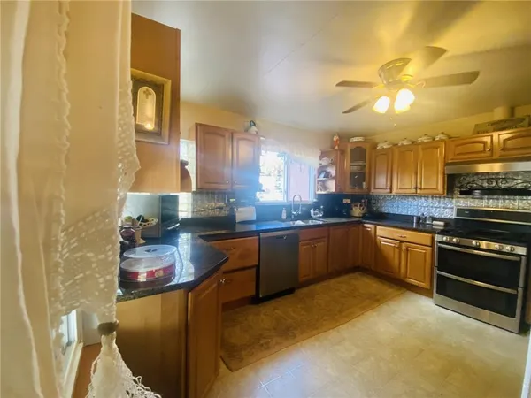 $199,900 | 16 Coates Avenue, New Castle, PA 16101