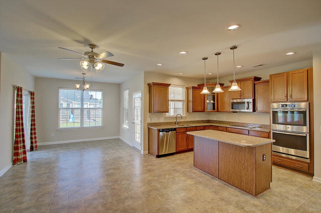 2031 Triple Crown Lane Ridgeville, SC 29472 - Photo 2 of 17 2031 Triple Crown (17)0017