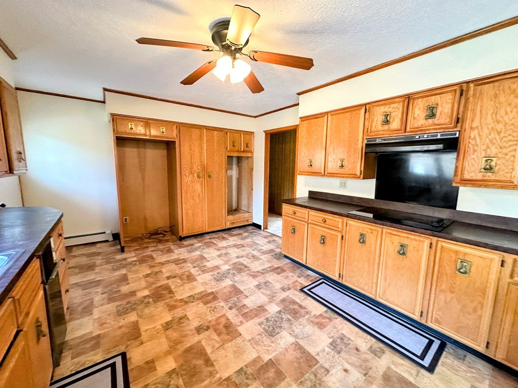 20 Canterbury School Road Hinton, WV 25951 - Photo 11 of 74 Gallery Image 11