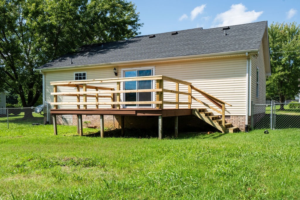 122 Cora Street Portland, TN 37148 - Photo 7 of 28 a view of a house with backyard