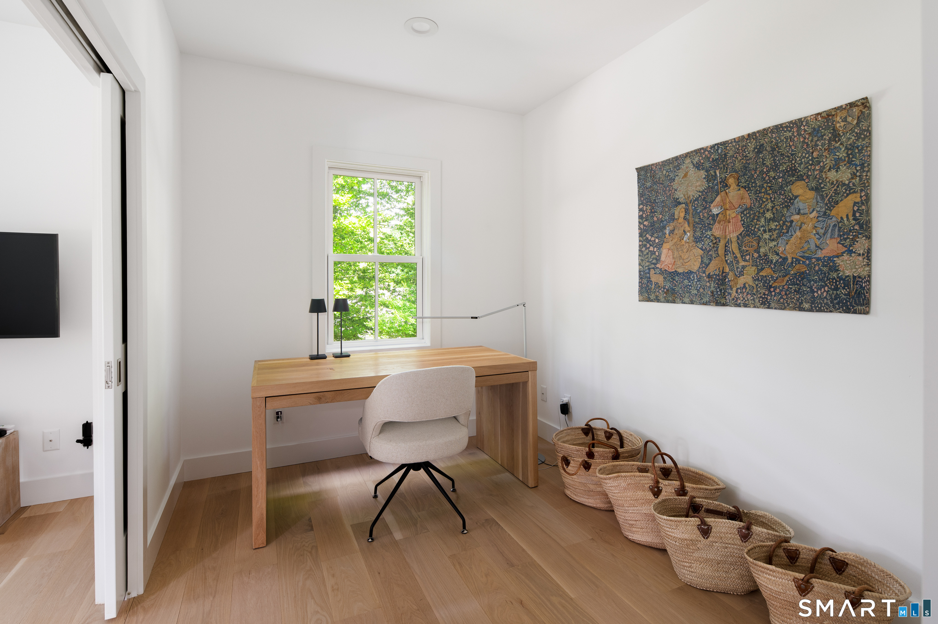106 Pond Road Stamford, CT 06902 - Photo 6 of 32