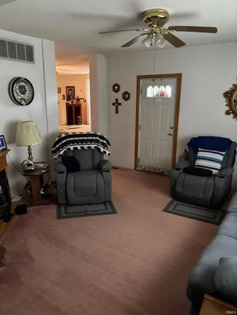 $151,000 | 320 West Huntington Street, Montpelier, IN 47359