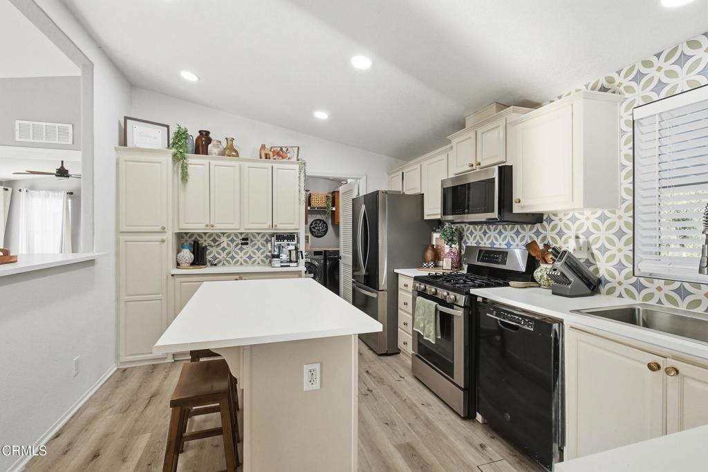 2400 East Pleasant Valley Road, Unit 81 Oxnard, CA 93033 - Photo 7 of 16 Gallery Image 7