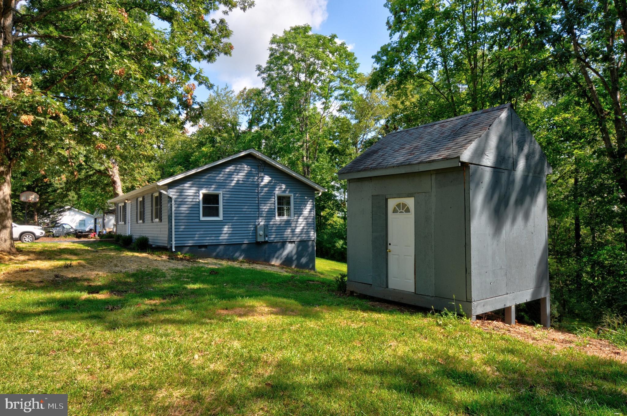3540 Howellsville Road Front Royal, VA 22630 - Photo 4 of 17