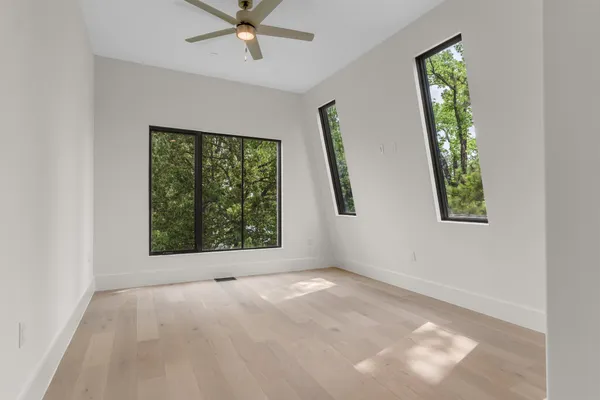 $1,500,000 | 5393 Alladin Avenue, Unit 5, Memphis, TN 38119