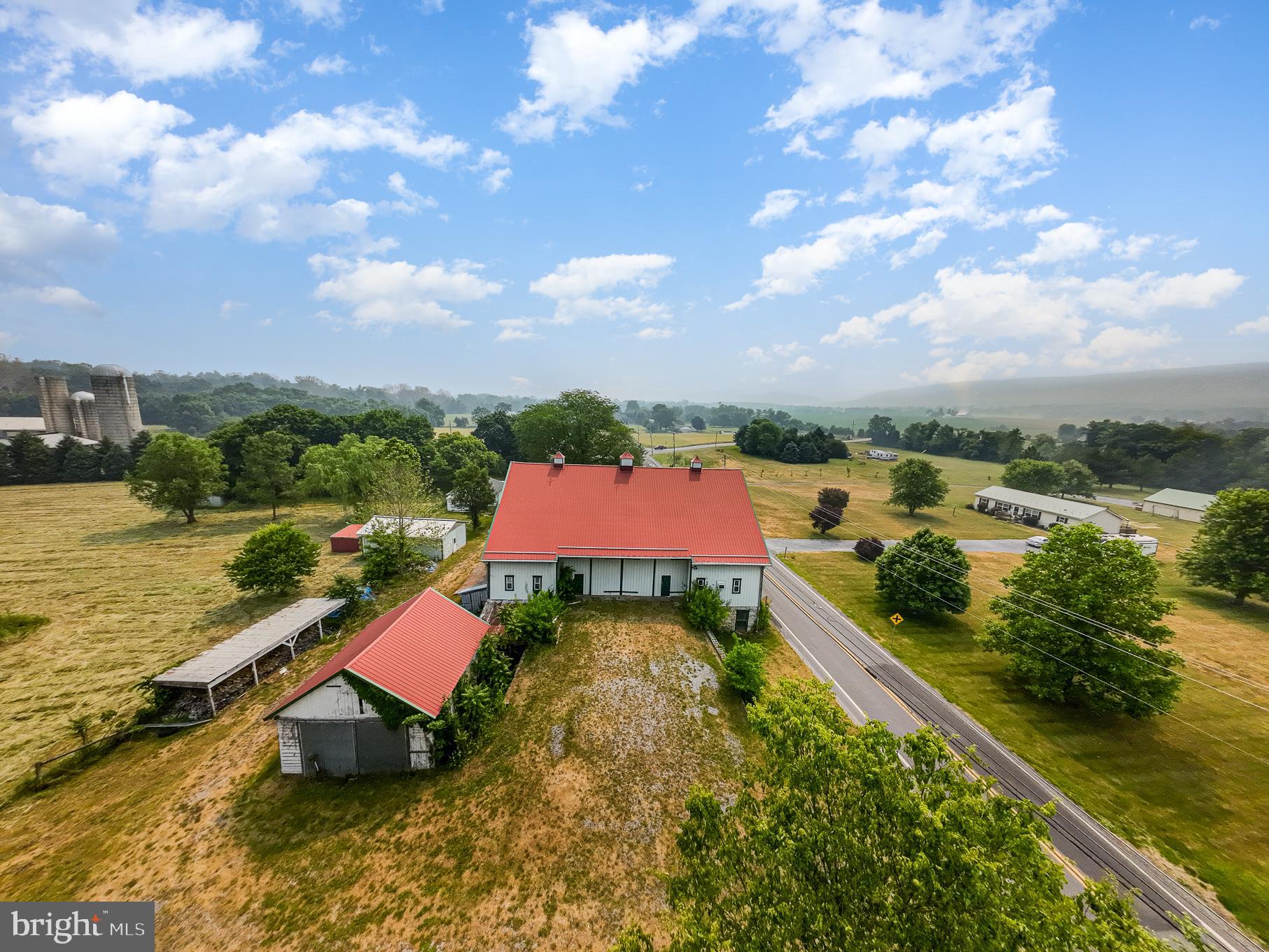 507 Pine Road Carlisle, PA 17015 - Photo 3 of 42 Gallery Image 3
