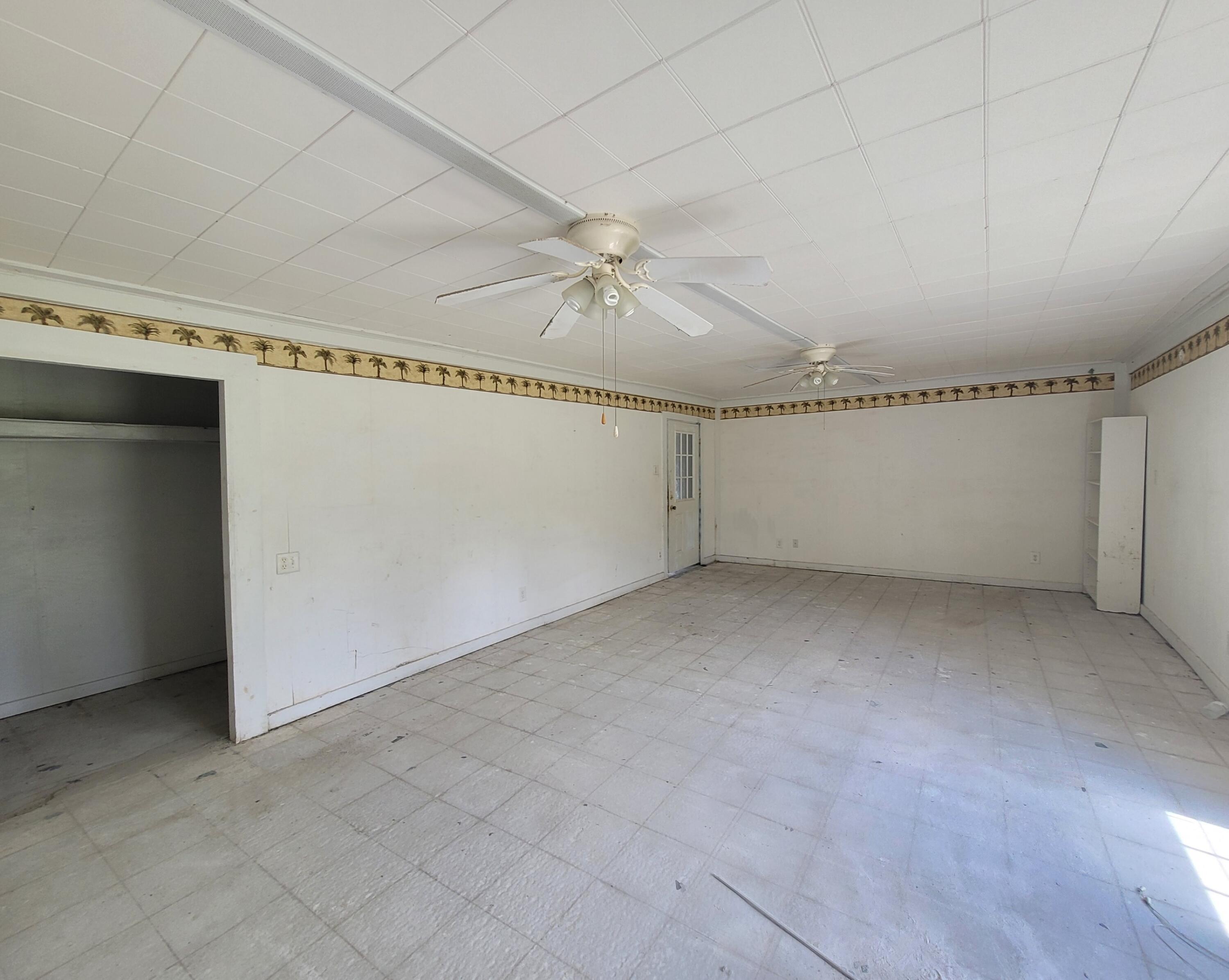 951 Don Graff Road Freeport, FL 32439 - Photo 7 of 28