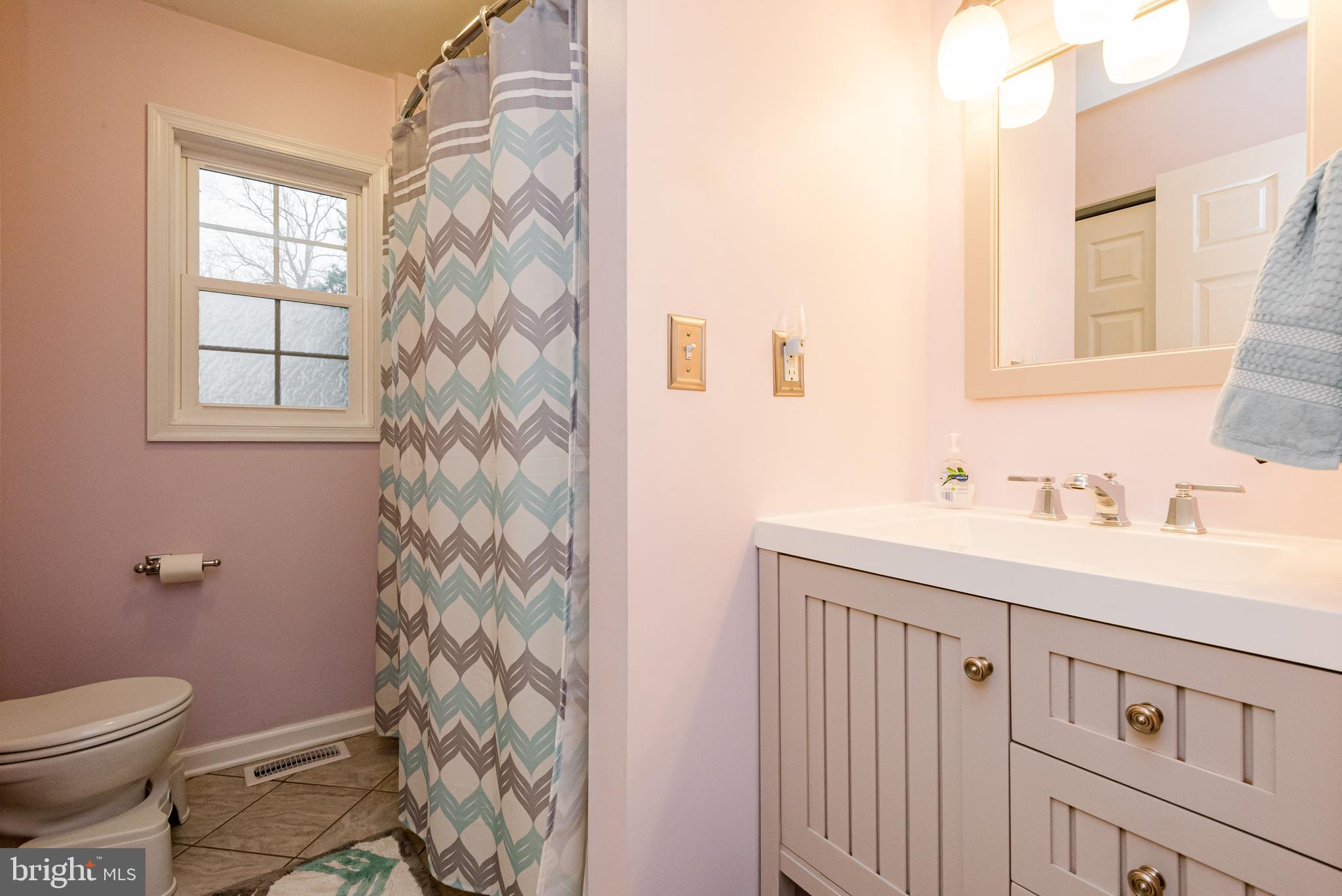 1275 Delmont Road Severn, MD 21144 - Photo 32 of 40 RENOVATED 2ND BATH VIEW 1